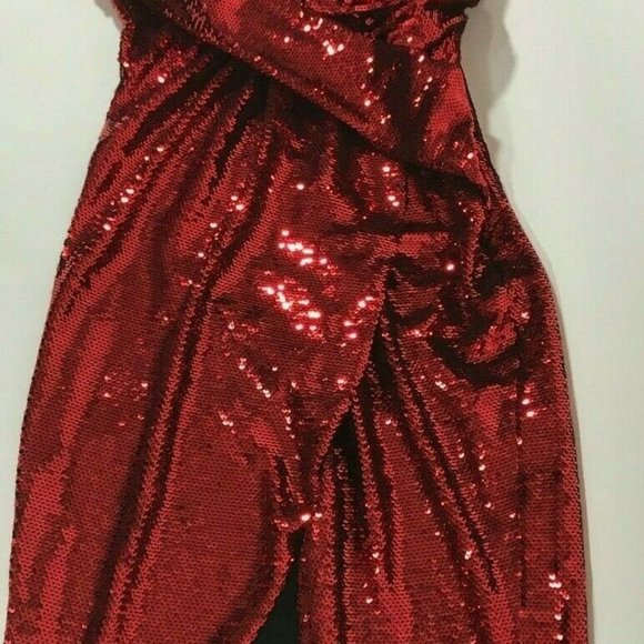 SOLD! AW15 Red Wrpeffect Sequined Crepe Halterneck Dress - Picture 5 of 11